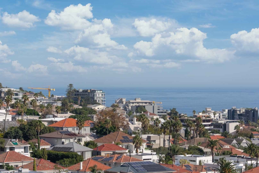 2 Bedroom Property for Sale in Sea Point Western Cape
